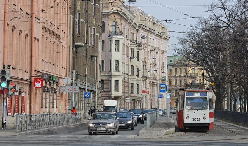 «Вихри враждебные» над Кронверкским – Пешеходные экскурсии