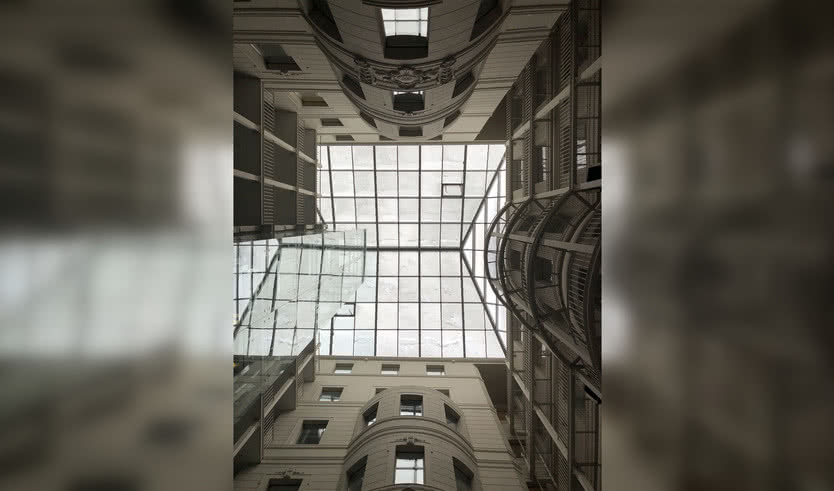 Через нефтяные тернии в синие волны «Индиго» — Дворцы и особняки