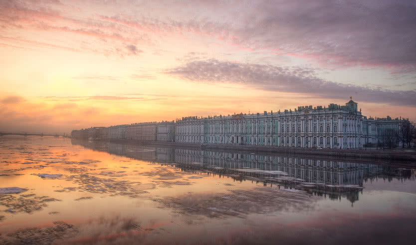 Штурм Зимнего дворца (для школьных групп) — Экскурсии и программы для детей от 240 рублей
