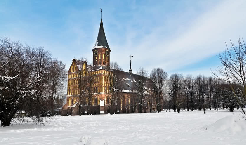 Зимний вечер на острове Канта – туры в Калинград
