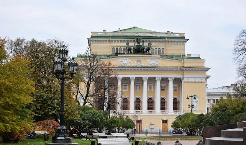 Блистательный Александринский театр – интерьерные экскурсии для заказных групп от 585 рублей