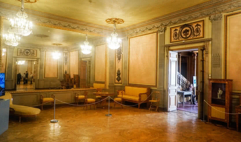 Румянцевский особняк на Английской набережной для групп — Интерьерные
