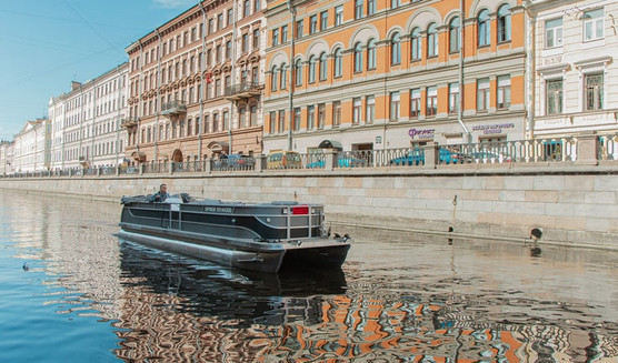 Аренда катера «Орфей» – аренда катера в СПб от 6500 рублей