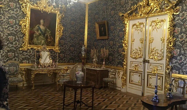 Зал Большого Петергофского дворца — сборные экскурсии, мастер-классы, квесты для школьников в Санкт-Петербурге от 450 рублей    