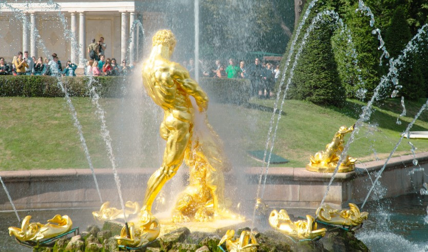 Петергоф — экскурсия на метеоре от 4500 рублей