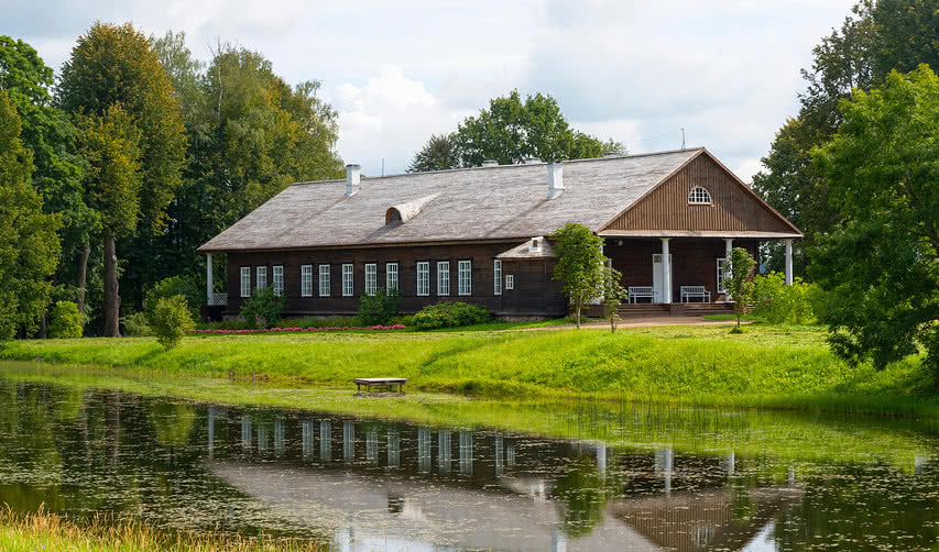 Выходные в Пушкинских горах – Тур в Псковскую область от 6750 рублей