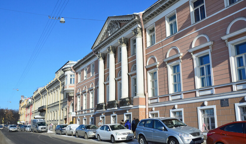 Петербург Анны Ахматовой – автобусные экскурсии от 1550 рублей