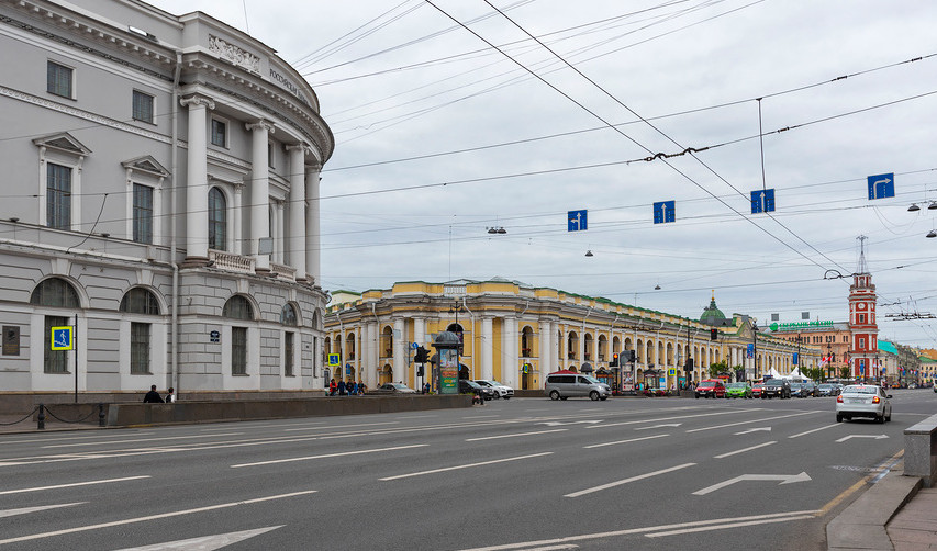 Базилика святой Екатерины Александрийской и Голландская церковь – Пешеходные экскурсии от 600 рублей 