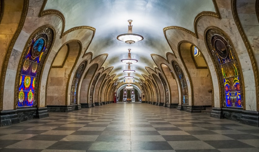 Станция метро «Новослободская» – туры в Москву от 13000 рублей