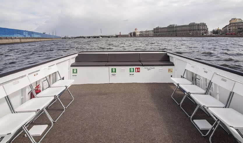 Теплоход «Антверпен» – аренда теплохода от 6000 рублей