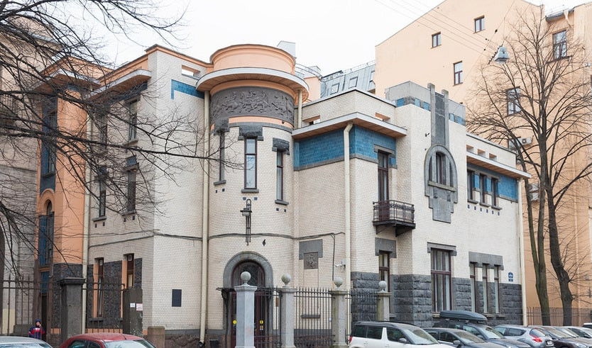 Очаг разума и духовности на Петроградской стороне – Пешеходные экскурсии