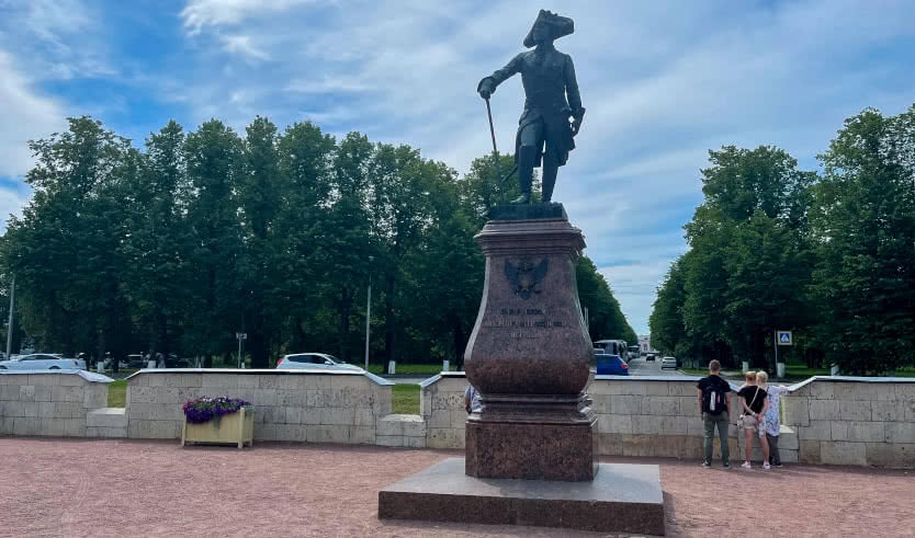 Молодожены в Гатчине — Индивидуальные (VIP) экскурсии и туры в Санкт-Петербурге от 9200 руб.