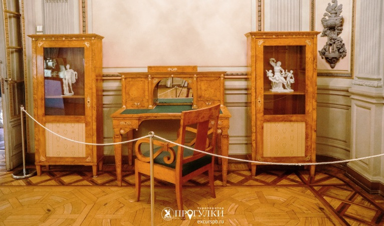 Румянцевский особняк: экскурсия + литературно-музыкальная композиция «Красная Герцогиня» – интерьерные экскурсии