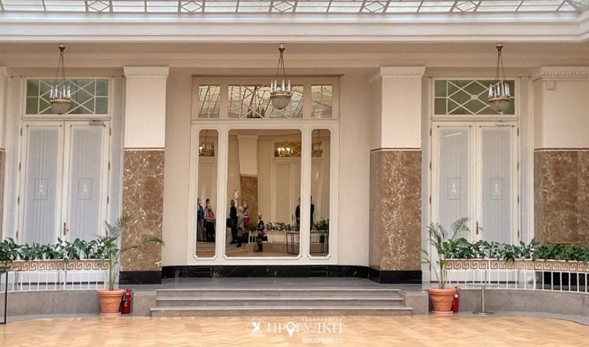 Интерьер гостиницы «Астория» — Музеи и общественные учреждения от 3200 рублей