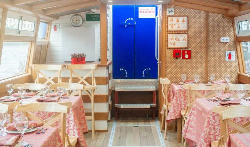 Теплоход «Афродита» – аренда теплохода от 8000 рублей