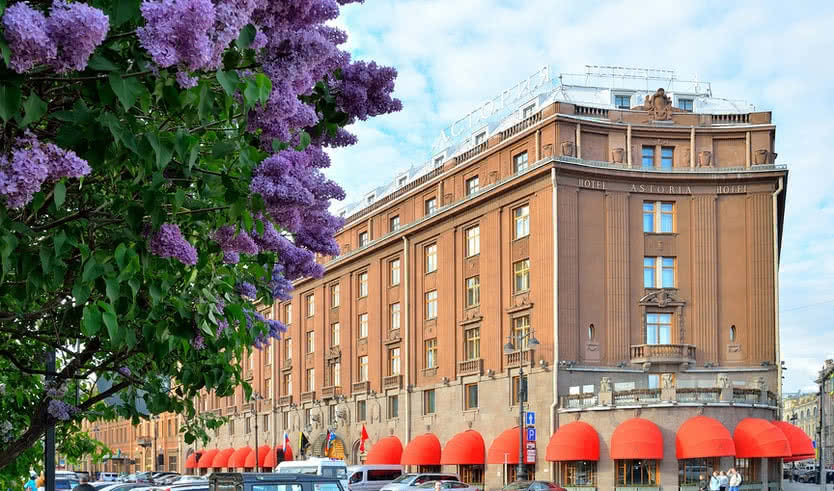 Гостиница «Астория» – автобусные обзорные от 600 рублей