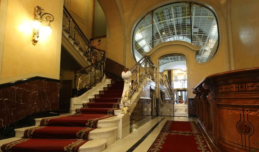 Модерн в Петербурге (с посещением Крыши Зингера и чаепитием в Елисеевском) — Индивидуальные (VIP) экскурсии и туры в Санкт-Петербурге от 5600 руб.