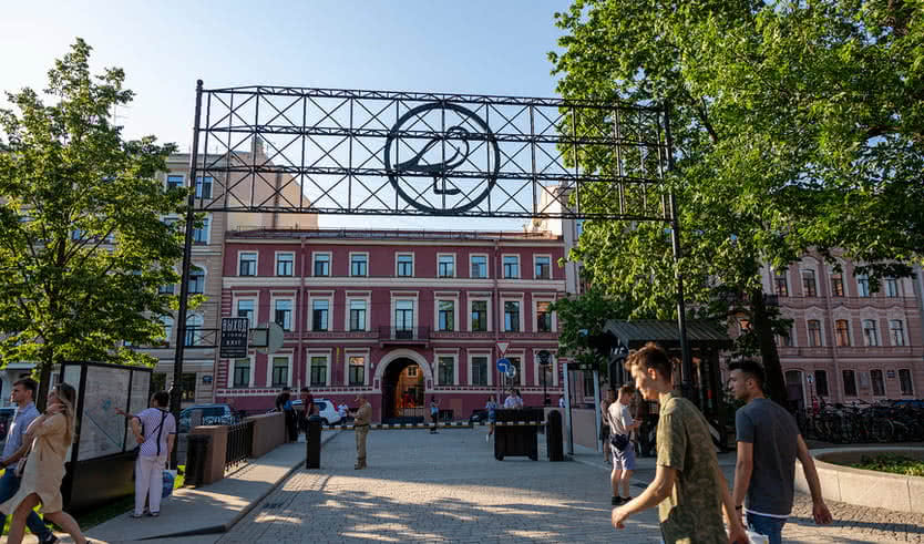 Вокруг Новой Голландии (для заказных групп) – пешеходные экскурсии для заказных групп от 290 рублей