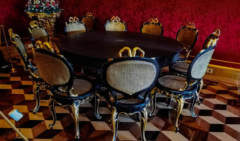 Ораниенбаум (Большой Меншиковский дворец): для школьников — экскурсии и программы для детей от 1160 рублей