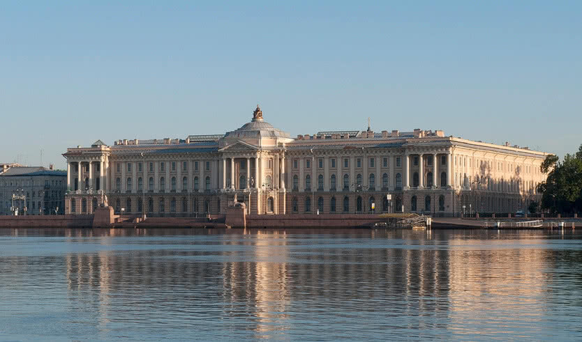 Академия трех знатнейших художеств: живописи, скульптуры и архитектуры (для групп) — Интерьерные