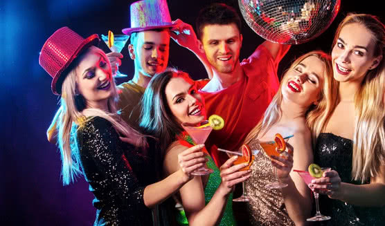 Вечеринка в стиле 90-х – юбилеи и Дни рождения от 7500 рублей