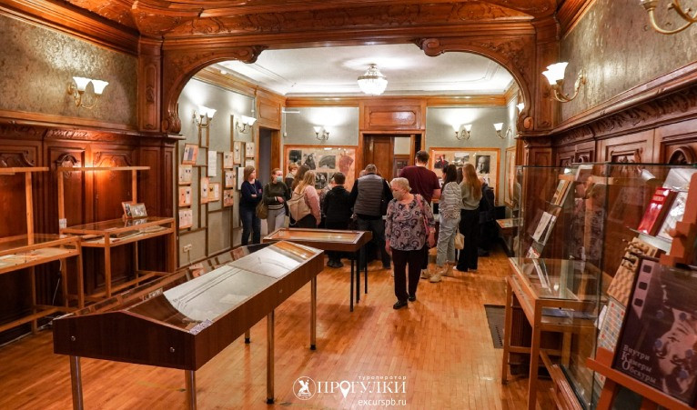 Особняк Рукавишниковых-Набоковых (Музей В. В. Набокова) — Интерьерные экскурсии от 600 рублей