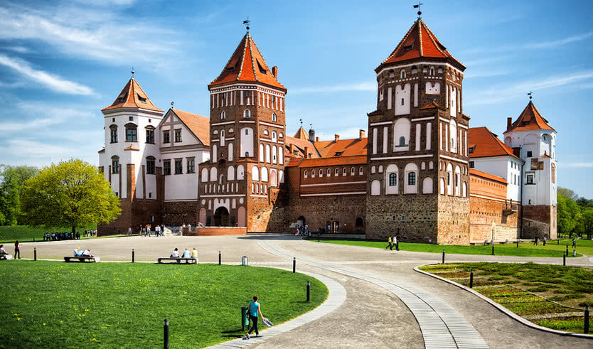 Мирский замок – туры и круизы из Петербурга от 21500 рублей