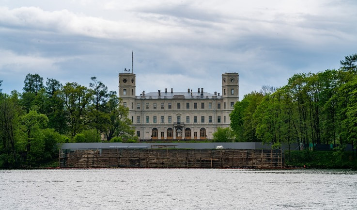 В гостях у императора – на ретропоезде