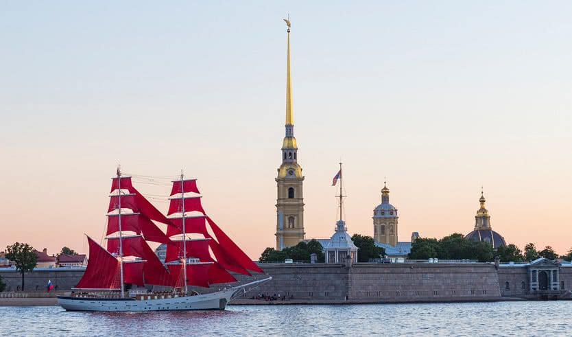 Шоу «Алые Паруса» с крыш Петербурга – по крышам Петербурга от 1500 рублей