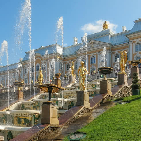 Большой дворец в Петергофе