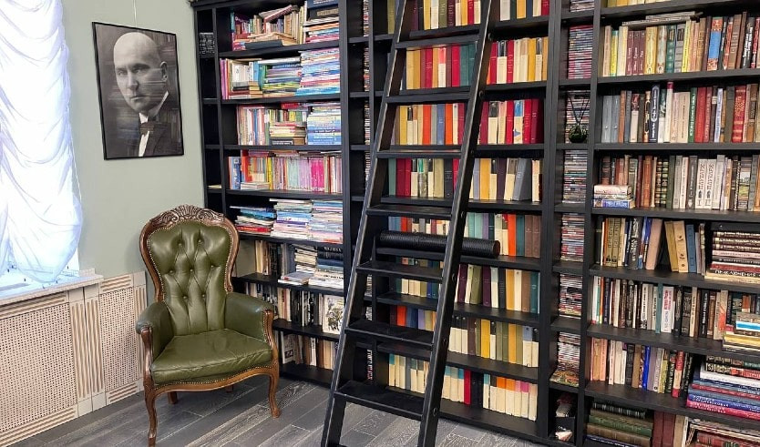 Библиотека Николя – дворцы и особняки от 1700 рублей