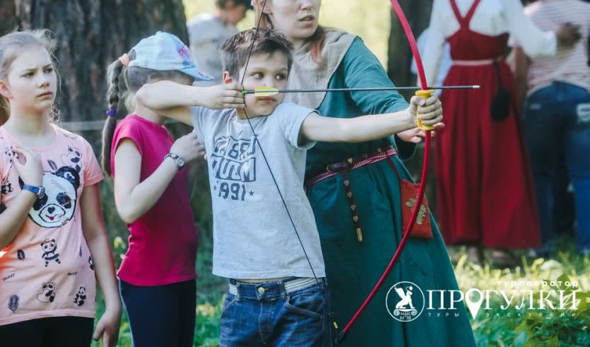 Стрельба из лука – выпускные вечера для 4 класса от 2850 рублей
