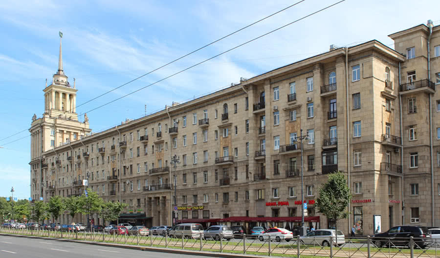 Жилой дом на Московском проспекте – пешеходные экскурсии от 1100 рублей