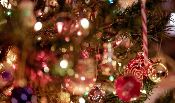 Новогодние игрушки – Сборные экскурсии для школьников в Санкт-Петербурге