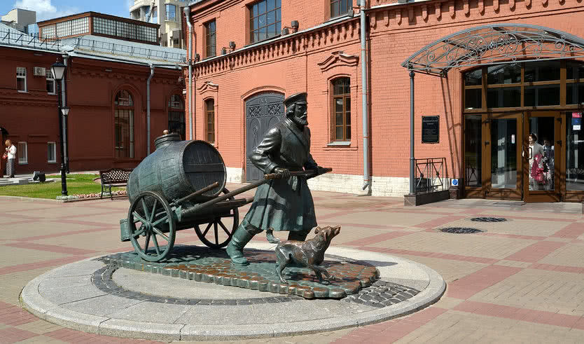 Памятник Петербургскому водовозу – экскурсии и программы для детей от 2700 рублей