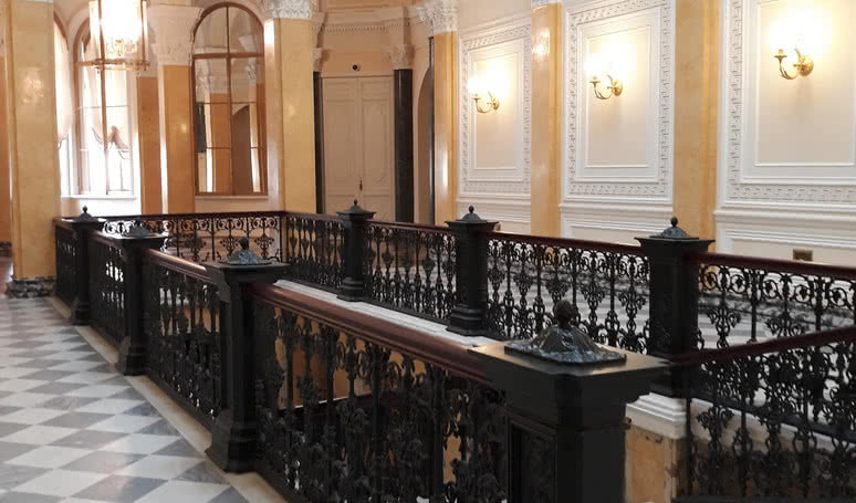 Интерьер Большого Гатчинского дворца – экскурсии и программы для детей от 2500 рублей