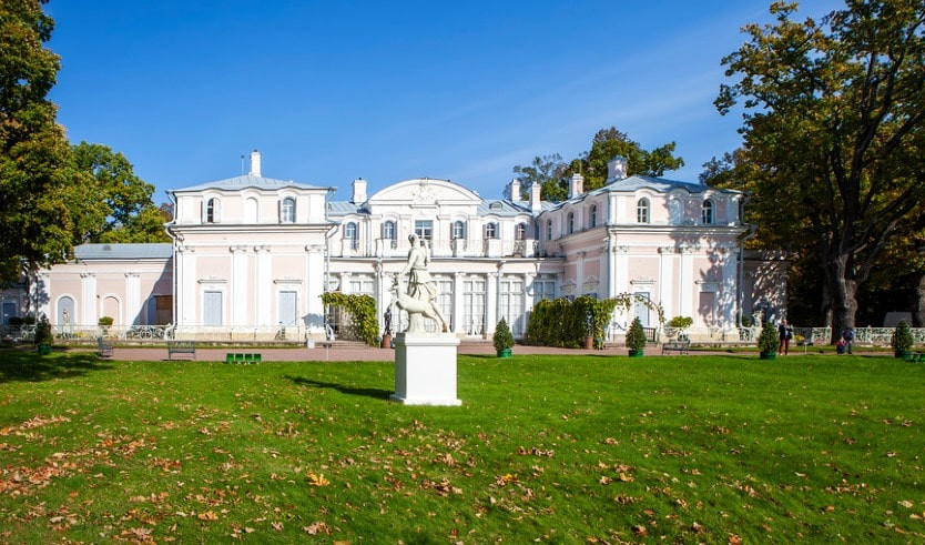 Петергофские каникулы, 8 дней (июнь-август) – сборные туры в Санкт-Петербург от 43150 рублей