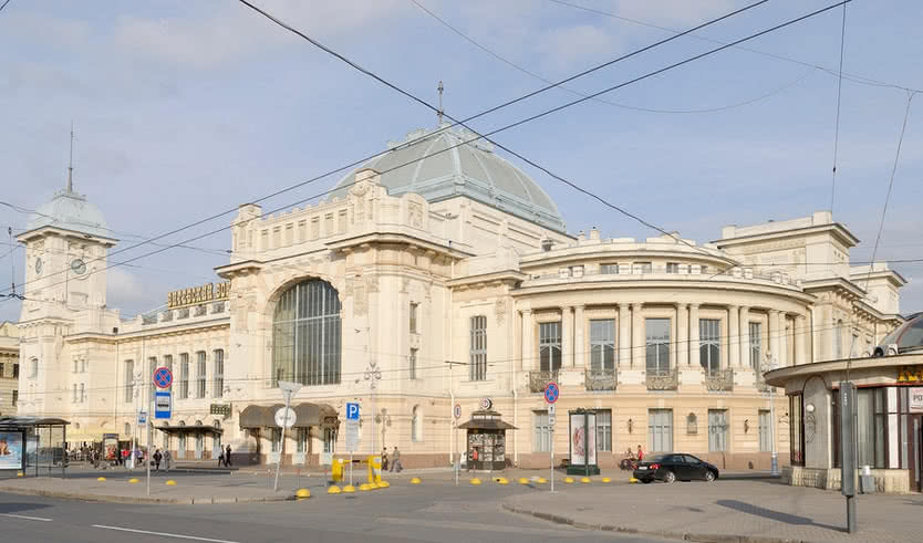 Модерн вокруг Загородного проспекта – пешеходные экскурсии для заказных групп от 290 рублей