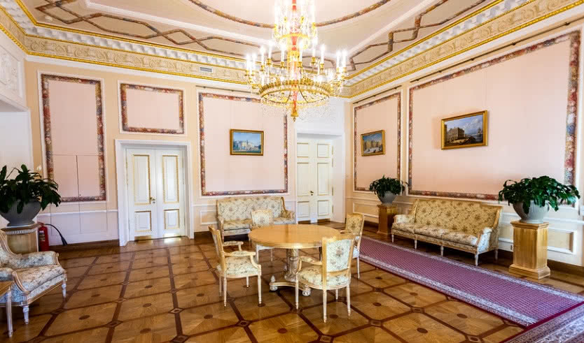 Константиновский дворец в Стрельне — экскурсия для заказных групп от 24500 рублей