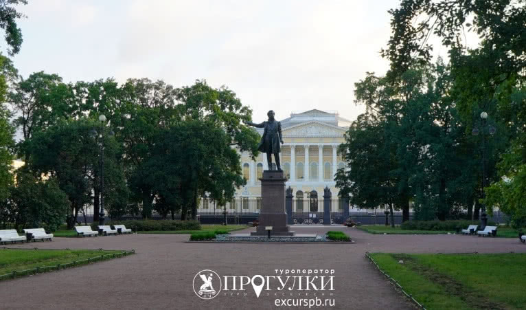 От Михаила к Михаилу – экскурсия о великих князьях Михайловичах – автобусные экскурсии от 990 рублей