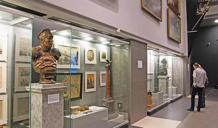 Петербург – город морской славы (с посещением Военно-морского музея) — Экскурсии для организованных групп от 1400 рублей