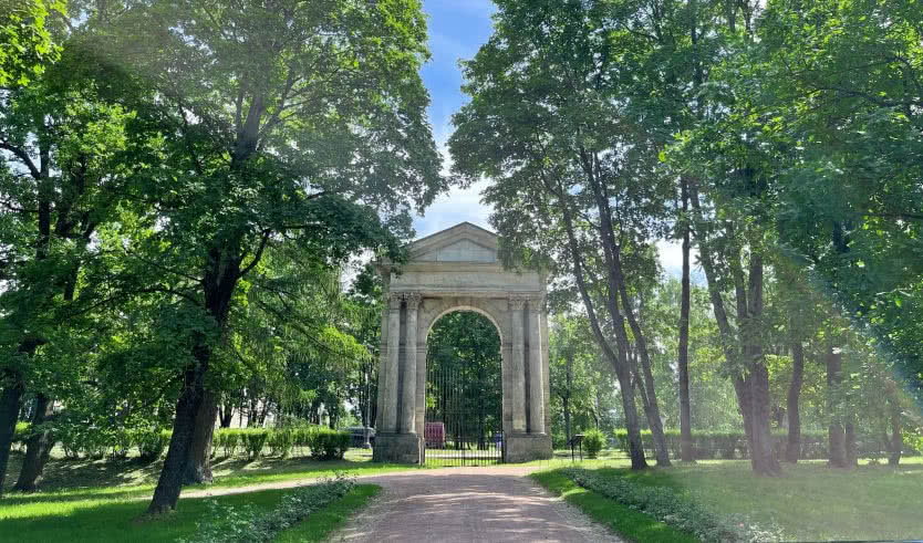 Парк в Гатчине — автобусная экскурсия с посещением парка и дворца от 2000 рублей