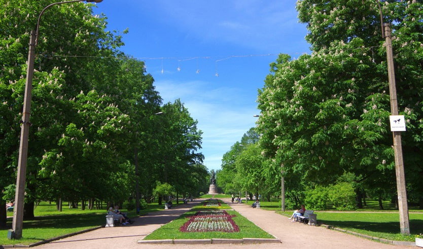 Центральная аллея парка Екатерингоф – пешеходные экскурсии от 1100 рублей