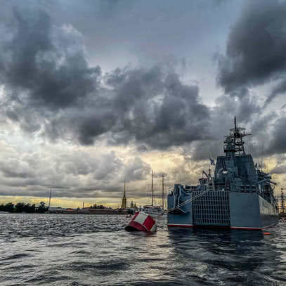 Экскурсии по каналам Санкт-Петербурга в 2025