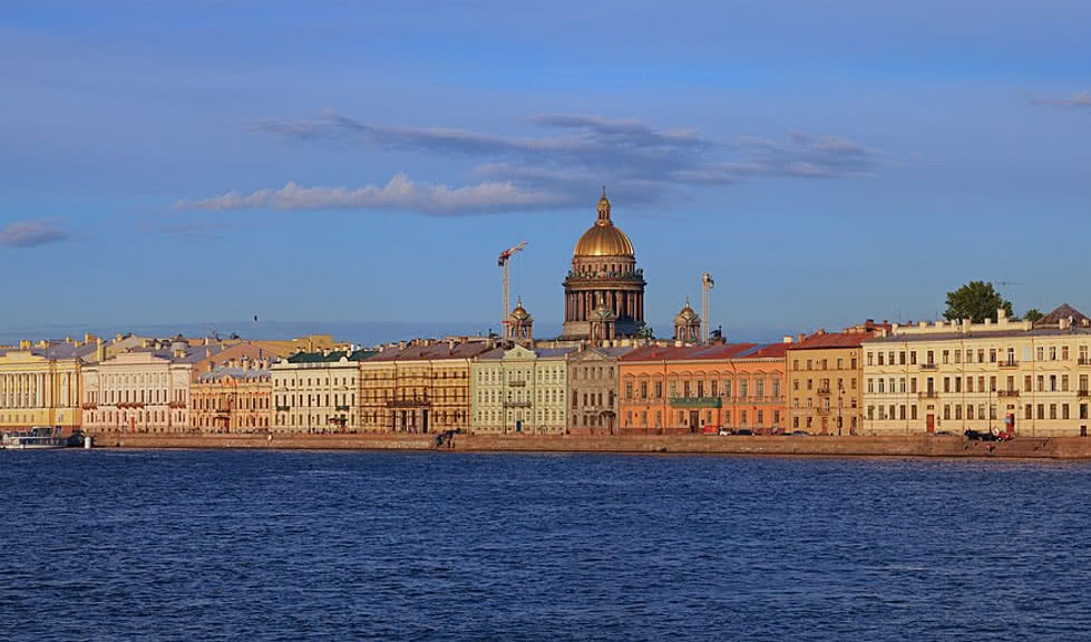 Английская набережная – автобусные экскурсии от 2000 рублей