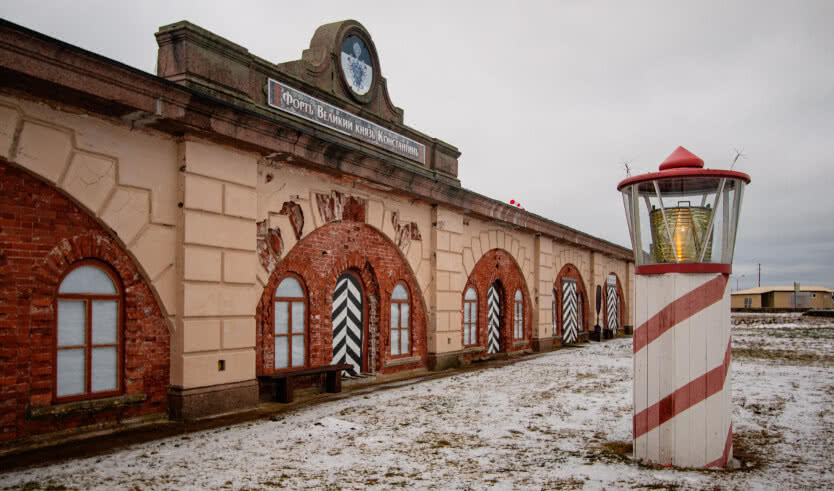 Форт Константин (Кронштадт) и музей маяков (для групп) – автобусные экскурсии для организованных групп от 1250 рублей