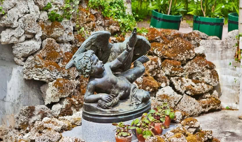 Скульптура «Мальчик и гусь» – экскурсии и программы для детей от 1060 рублей