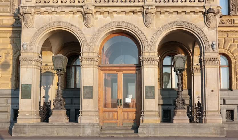 Вход в Дом ученых – Сборные туры в Санкт-Петербург от 11500 рублей