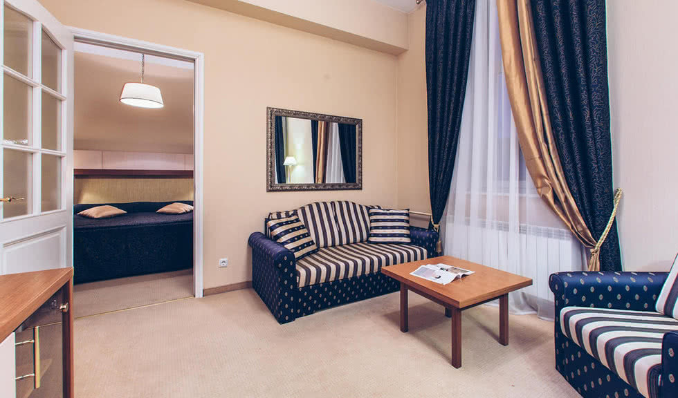 Отель Октябрьская – апартаменты