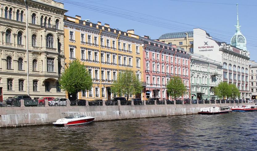 Набережная реки Мойки – пешеходные экскурсии от 780 рублей